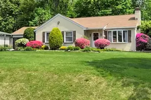 422 W Moreland Ave, Hatboro, PA 19040 - Photo 2