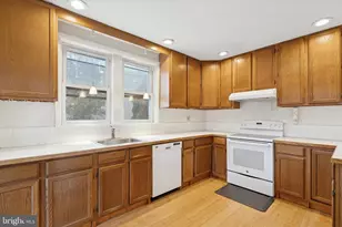 291 Roberts Ave, Conshohocken, PA 19428 - Photo 12