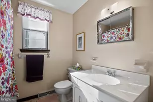 2306 Carol Ln, Norristown, PA 19401 - Photo 28