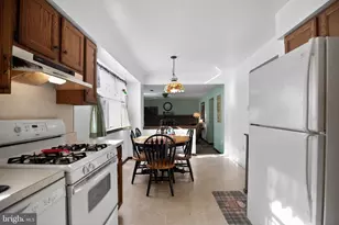 2306 Carol Ln, Norristown, PA 19401 - Photo 14