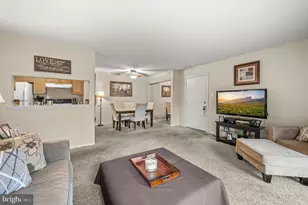 105 Stockton Ct, North Wales, PA 19454 - Photo 2