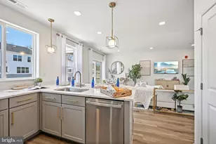 236 Chapel Ct, Norristown, PA 19401 - Photo 10