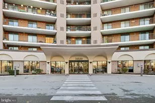 21033 Valley Forge Cir, King of Prussia, PA 19406 - Photo 2