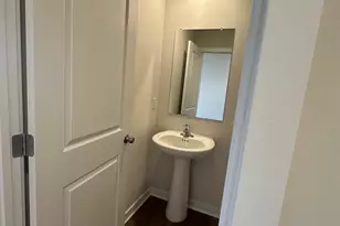 33 Anderson Dr, Bridgeport, PA 19405 - Photo 12