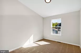 56 S Charlotte St, Pottstown, PA 19464 - Photo 10