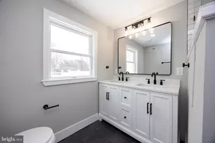 181 W 7th Ave, Trappe, PA 19426 - Photo 24