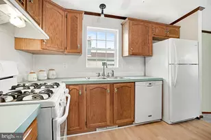 1106 J F K Dr, North Wales, PA 19454 - Photo 12