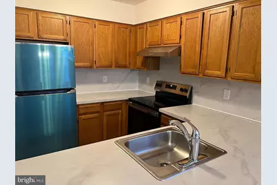 83 W Laurel Avenue #1ST FL, Cheltenham, PA 19012 - Photo 4