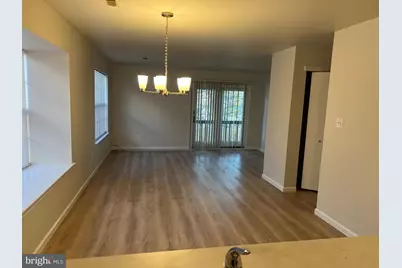 83 W Laurel Avenue #1ST FL, Cheltenham, PA 19012 - Photo 6