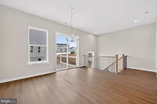 110 Lizabetta Ln, King of Prussia, PA 19406 - Photo 2