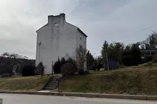 281 E Matsonford Rd, Conshohocken, PA 19428 - Photo 14