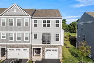 164 Larrabee Wy, Royersford, PA 19468 - Photo 2