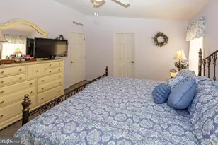 303 Carver Ln, Royersford, PA 19468 - Photo 18