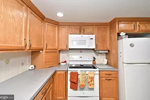 532 Sherwood Ln, Hatboro, PA 19040 - Photo 18