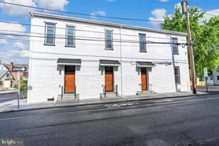 151 N York St, Pottstown, PA 19464 - Photo 2