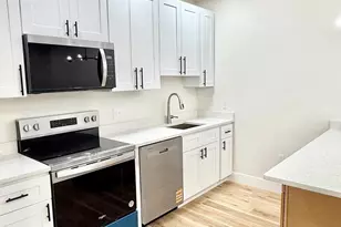 151 N York St, Pottstown, PA 19464 - Photo 1