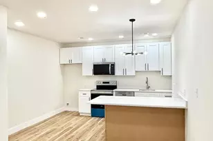 151 N York St, Pottstown, PA 19464 - Photo 4