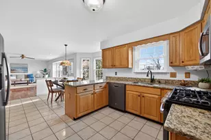 1107 Stratford Cir, Harleysville, PA 19438 - Photo 16