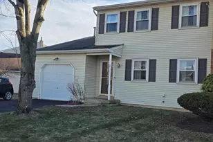 242 Orchard Dr, North Wales, PA 19454 - Photo 2