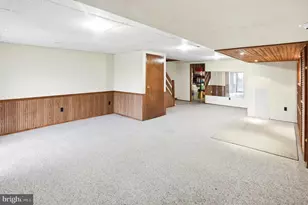 1405 Village Green Dr, Gilbertsville, PA 19525 - Photo 32