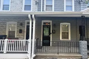 28 Maple St, Conshohocken, PA 19428 - Photo 2