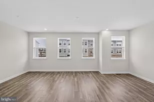 70 Continental Wy, Bridgeport, PA 19405 - Photo 2