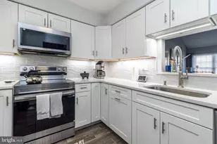 42 Dogwood Ln, Horsham, PA 19044 - Photo 4