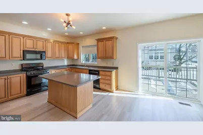 709 Green Street, Bridgeport, PA 19405 - Photo 16