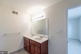 709 Green St, Bridgeport, PA 19405 - Photo 24