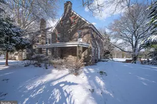 625 Chelten Hills Dr, Elkins Park, PA 19027 - Photo 2