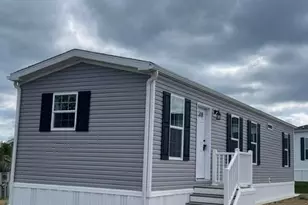 46 Center Ct, North Wales, PA 19454 - Photo 2
