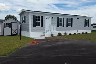 46 Center Ct, North Wales, PA 19454 - Photo 2