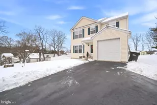 5089 McLean Station Rd, Green Lane, PA 18054 - Photo 2