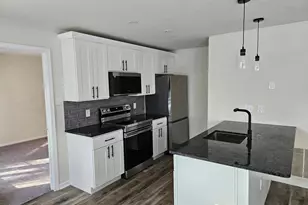 401 Foxcroft Cir, Royersford, PA 19468 - Photo 6