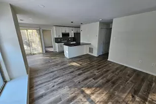 401 Foxcroft Cir, Royersford, PA 19468 - Photo 4