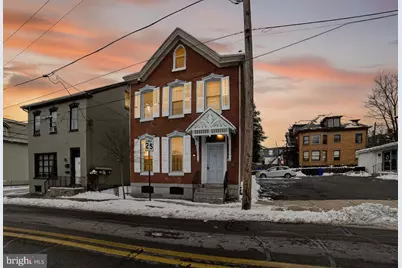 71 N Charlotte Street, Pottstown, PA 19464 - Photo 2