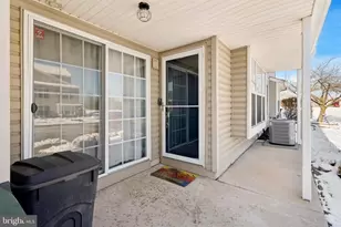 5706 Drawbridge Ct, Royersford, PA 19468 - Photo 2