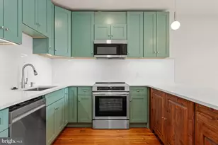 933 W Lancaster Ave, Bryn Mawr, PA 19010 - Photo 4