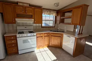 411 Oak Dr, Green Lane, PA 18054 - Photo 8