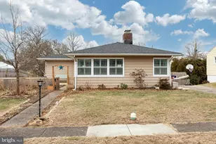 652 Woodland Dr, Pottstown, PA 19464 - Photo 2