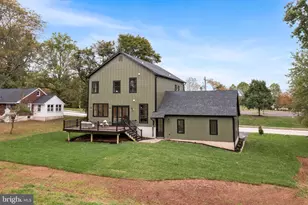 105 W 3rd Ave, Trappe, PA 19426 - Photo 42