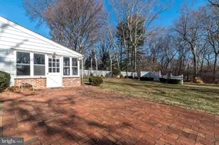 7 Vera Ln, Conshohocken, PA 19428 - Photo 34