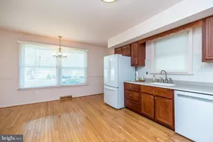 7 Vera Ln, Conshohocken, PA 19428 - Photo 22