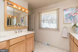 7 Vera Ln, Conshohocken, PA 19428 - Photo 48