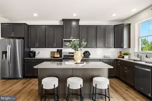 18 Anderson Dr, Bridgeport, PA 19405 - Photo 6