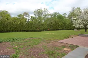 1436 E Lamplighter Ln, North Wales, PA 19454 - Photo 38