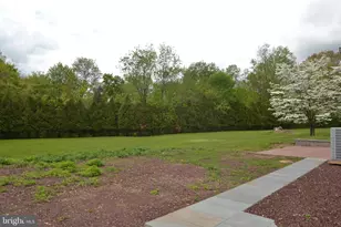 1436 E Lamplighter Ln, North Wales, PA 19454 - Photo 8