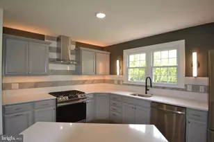 1436 E Lamplighter Ln, North Wales, PA 19454 - Photo 22