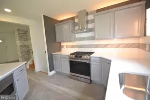 1436 E Lamplighter Ln, North Wales, PA 19454 - Photo 24