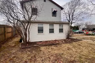 611 Lemon St, Pottstown, PA 19464 - Photo 2